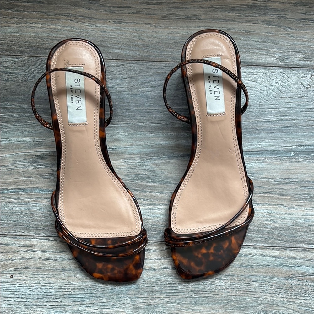 Seven7 Women's Tortoise Shell Sandals
